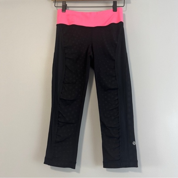 Lululemon Run: Sun Sprinter Crop - Picture 4 of 8